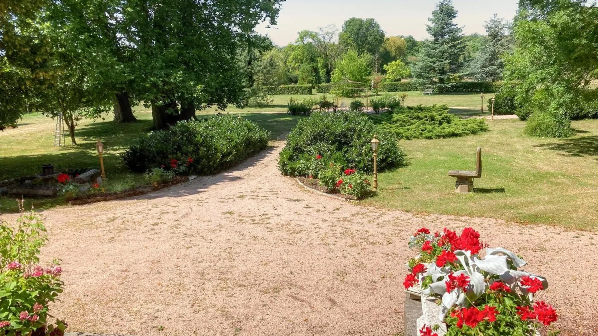 Manoir Charmant A Saint-Genes-Du-Retz 0*,